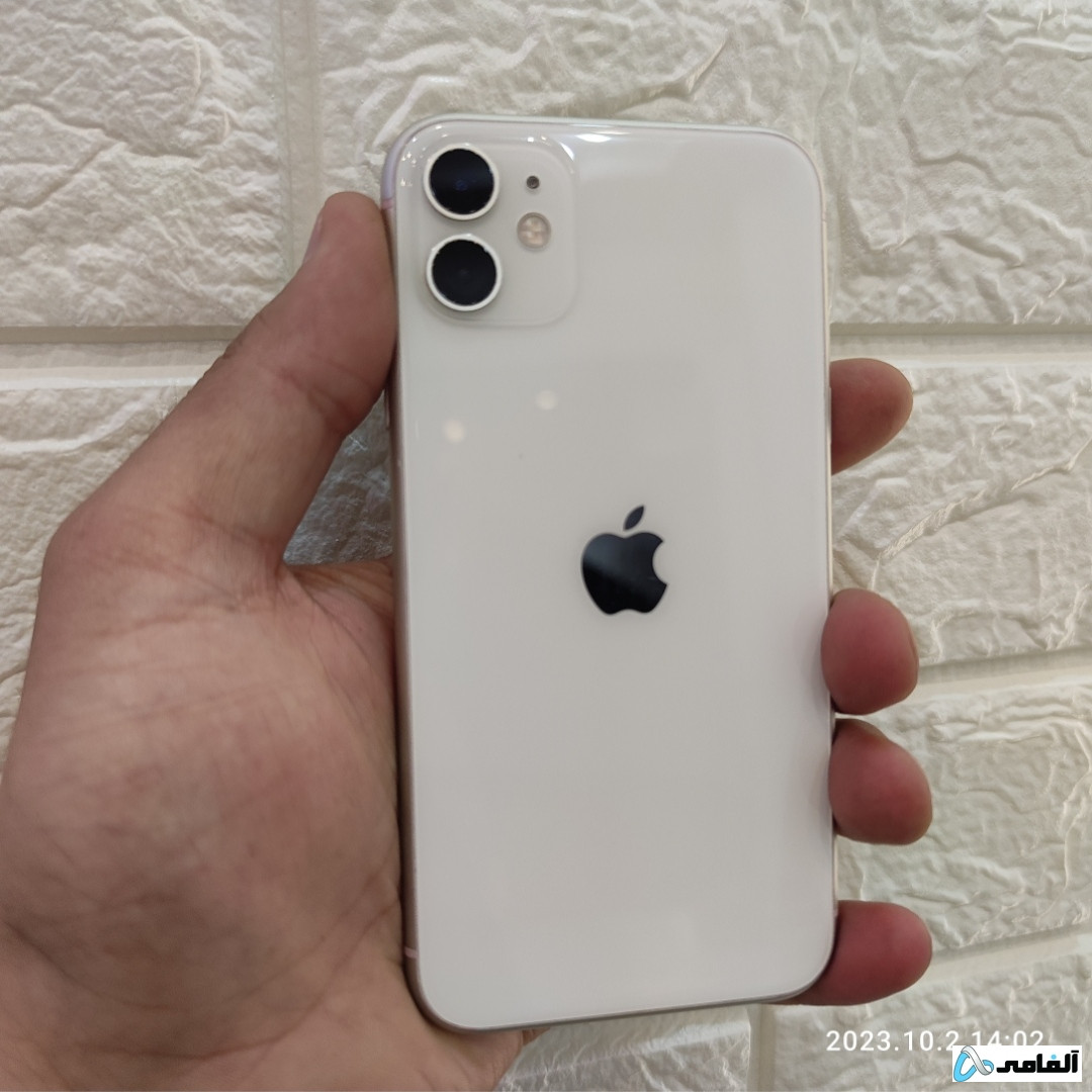 گوشی موبایل اپل مدل iPhone 11 حافظه ۱۲۸ گیگ باتری ۸۰٪ (کارکرده)